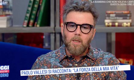 Paolo Vallesi: “Ho avuto litigi con le case discografiche perché ero sposato e lo tenevano nascosto”