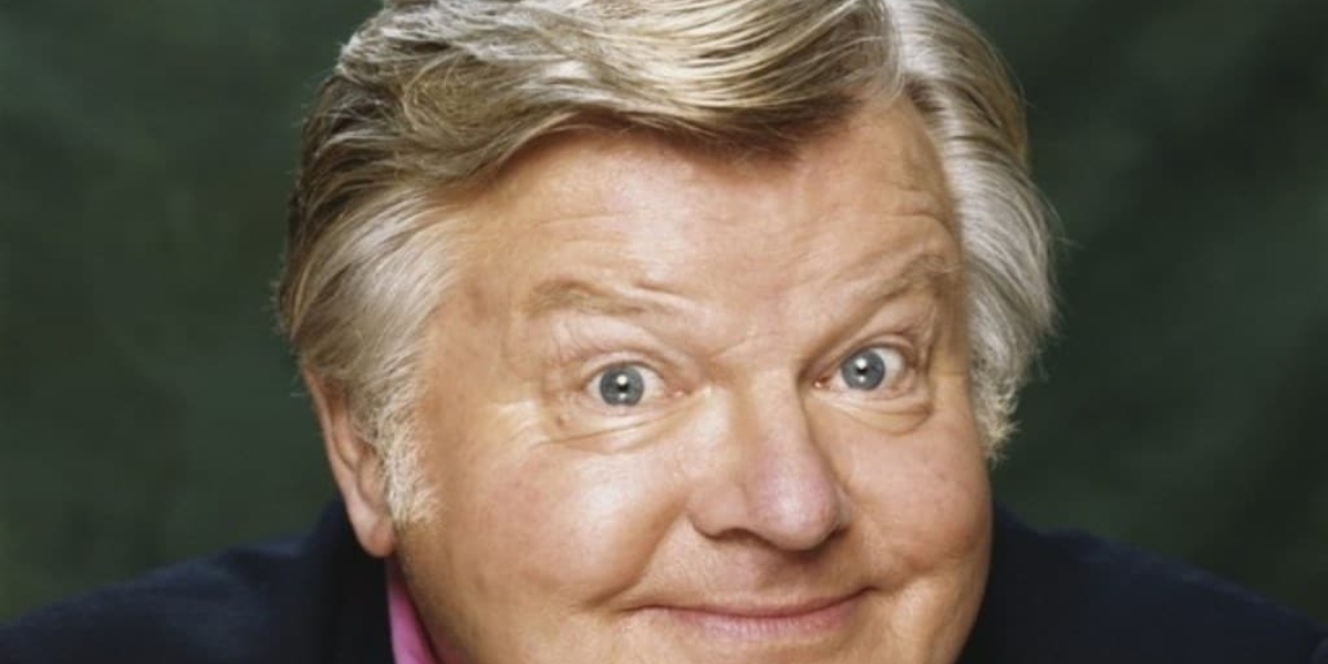 Benny Hill: dallo storico show, all’uomo “depresso e taccagno”, fino alla scomparsa