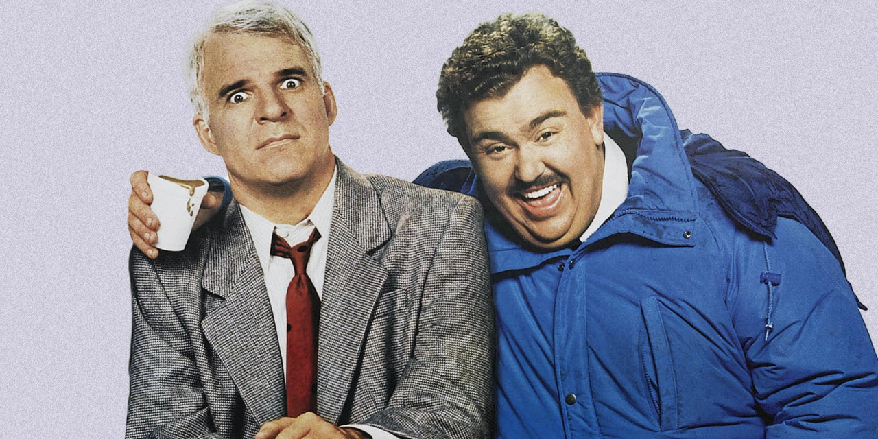 Un biglietto in due: la frase improvvisata da John Candy che fa ancora piangere Steve Martin e l’ispirazione vera per il film