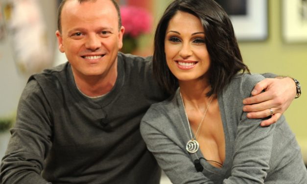 Anna Tatangelo: “Gigi d’Alessio? Mi faceva sorridere, avevo trovato una sorta di rifugio. Poi mi sono sentita sovrastata, ero la sua compagna, le canzoni erano sue”