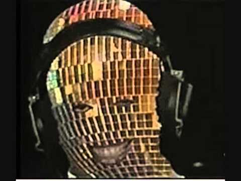 Dj Super X: chi si nascondeva dietro la sfera specchiata di Superclassifica Show negli anni 80?