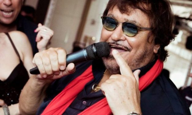 Umberto Smaila: “La televisione di oggi? Non esiste più la gavetta, ora basta fare due battute e finisci a fare Zelig. Si corre il rischio di essere dimenticati in fretta!”