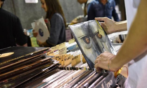 I vinili superano i CD nelle vendite in Italia: non accadeva dal 1991