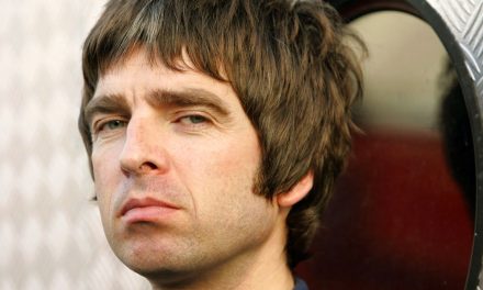 Noel Gallagher ammette: “Sono una mer** in un sacco di cose, a parte fumare erba e parlare del Manchester City”