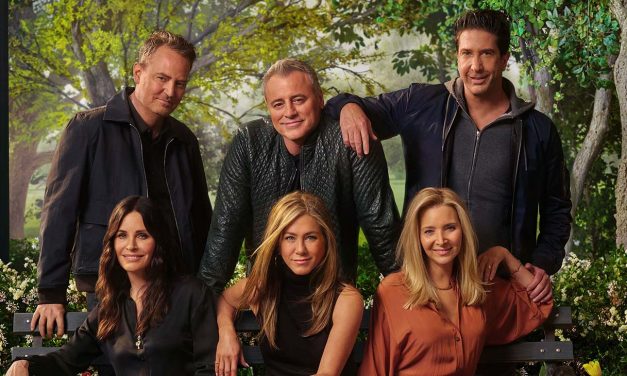 Il cast di Friends parla per la prima volta della morte di Matthew Perry: “Siamo devastati”
