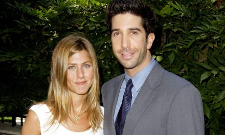 Friends: The reunion, tra Rachel e Ross era amore vero. David Schwimmer rivela: “La prima stagione ho avuto una grande cotta per Jen”