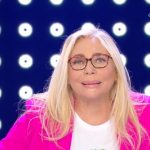 Mara Venier: «Per anni, anche quando ho iniziato a lavorare, guardavo il centesimo. Ora ho comprato casa ad ognuno dei miei figli e nipoti, anche a 6 anni»