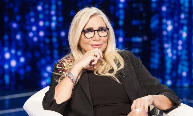 Mara Venier racconta: “L’alzheimer mi ha portato via la mia mamma. Era il mio rifugio sicuro”