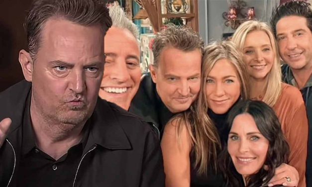 Friends, Matthew Perry: “Sentivo che sarei morto se non avessero riso alle mie battute, sudavo e avevo le convulsioni”