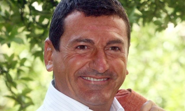 Fabrizio Gatta, l’ex volto di Rai 1 diventerà prete: “Il conduttore con i soldi, le auto potenti, abituato alla bella vita che lascia tutto”