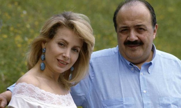 Marta Flavi sul tradimento di Maurizio Costanzo: “A volte penso che dovrei mandare dei fiori a Maria De Filippi”