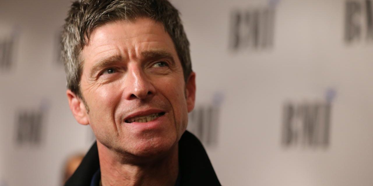 Noel Gallagher sugli Oasis: “Avevamo successo ma solo dopo mi sono accorto di quante restrizioni mi ingabbiavano come autore di canzoni”