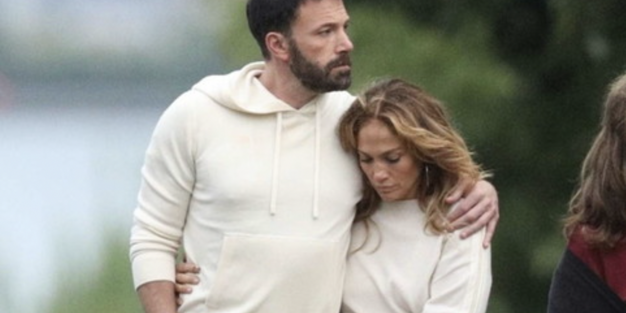 Ben Affleck e Jennifer Lopez, amore e abbracci nelle nuove foto