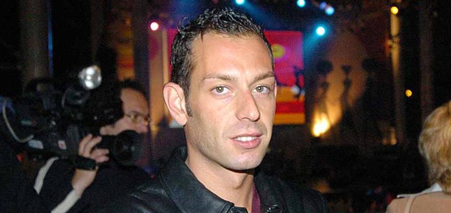 Matteo Cambi: “La cocaina gestiva le mie emozioni. Mi facevo dieci pezzi al giorno e quando ero in astinenza, grattavo il muro con la bibbia”