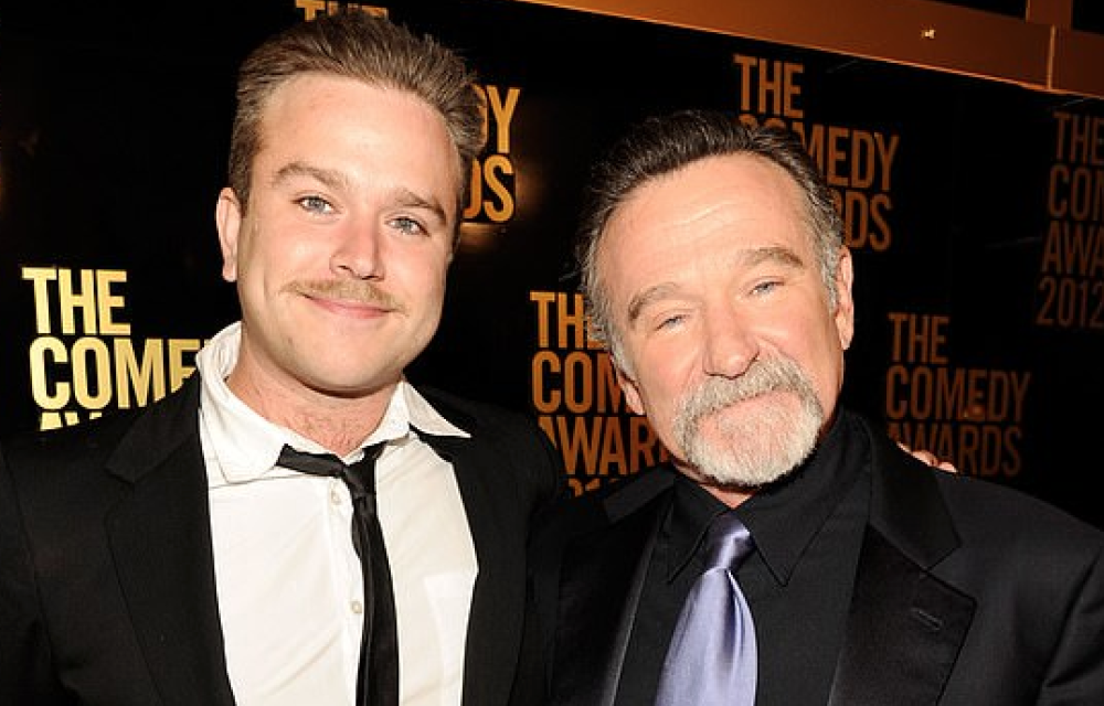 Robin Williams, il toccante ricordo del figlio Zak: “La gioia e l’ispirazione che hai portato al mondo continuano nella tua eredità. Ti amerò per sempre”