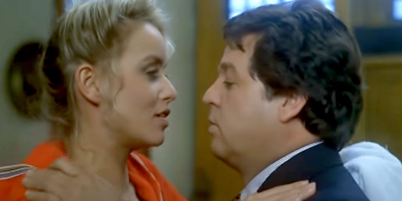 La casa stregata, Gloria Guida: “Durante le pause Renato Pozzetto invitava tutti nel suo camper a mangiare, aveva il cuoco personale”