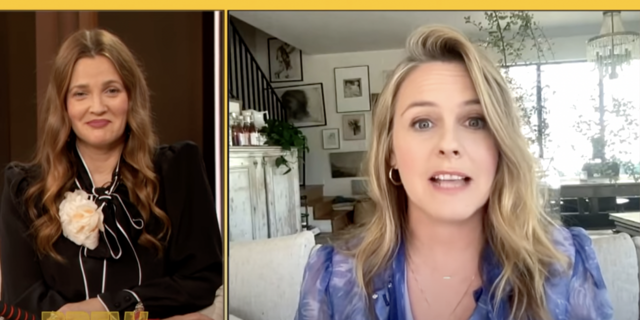 Alicia Silverstone bannata da un’app di appuntamenti per catfishing: “Non mi sentivo a mio agio con me stessa”