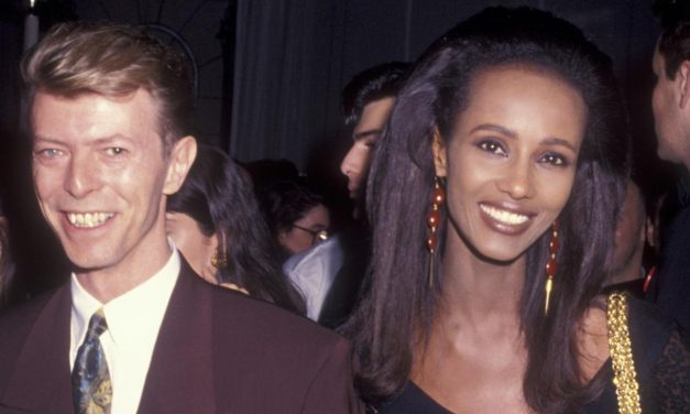 David Bowie, la moglie Iman “David trasudava carisma. Non mi sposerò mai più. Lui non è il mio defunto marito, è mio marito”