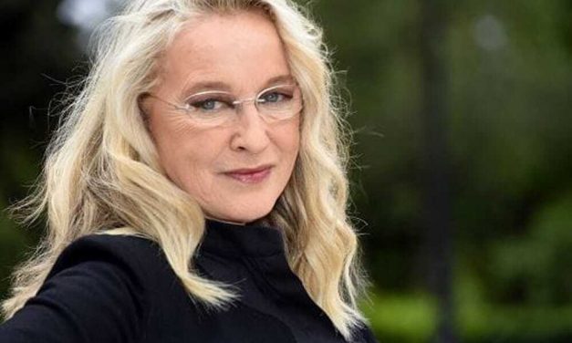 Eleonora Giorgi: “La mia carriera distrutta. Con il tempo sono diventata una brava attrice che ha soffocato il suo talento”