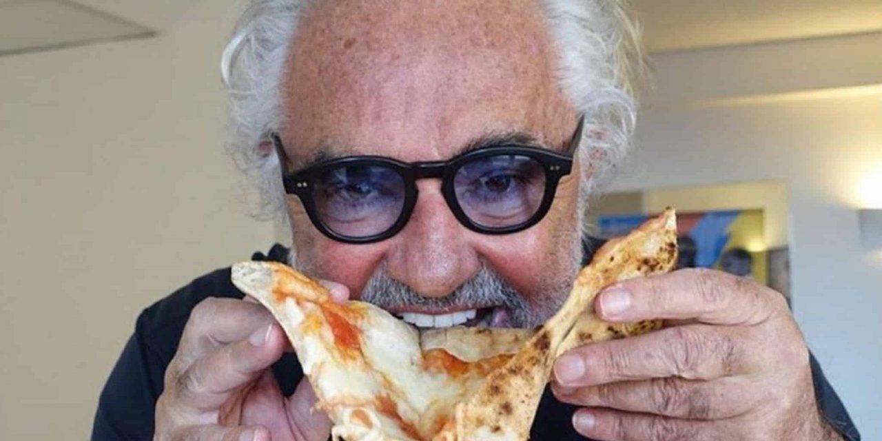 Flavio Briatore apre Crazy Pizza a Roma e fa indignare Sorbillo: “La madre di tutte le pizze è soltanto napoletana”