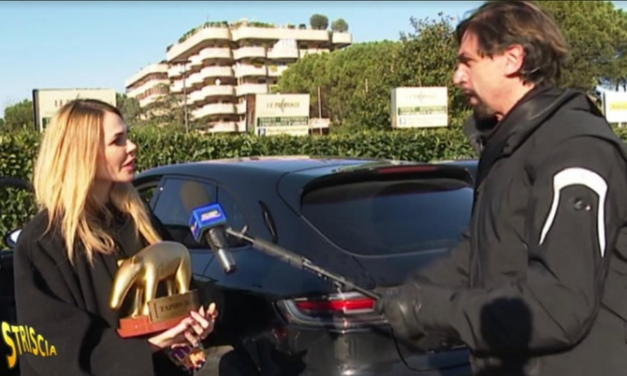 Ilary Blasi, Tapiro d’oro dopo le parole di Fabrizio Corona: “Gli mandavo le foto nuda? La verità è che mi ama!”