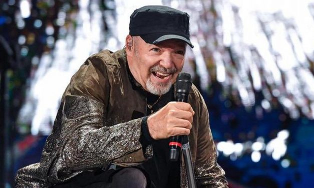 Vasco Rossi non fa sold out a Trento. La Provincia comprerà i biglietti invenduti