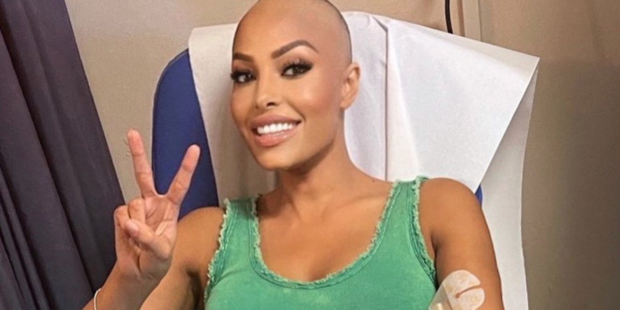 Carolina Marconi: “Ho finito la chemio e sono felice. Sto bene”