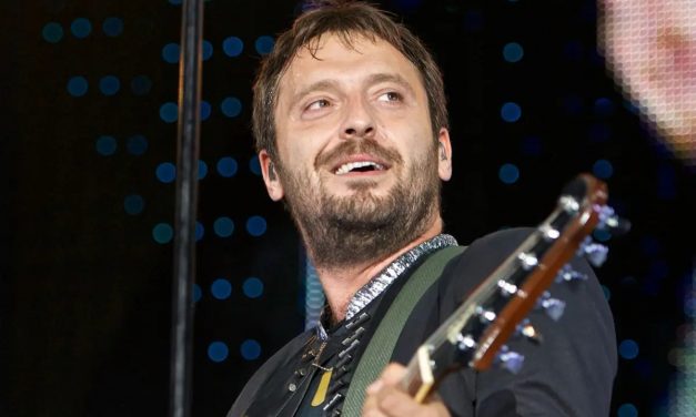 Sanremo 2022, Cesare Cremonini super ospite del Festival: “Sono onorato e felice di portare la mia musica per la prima volta al Festival”