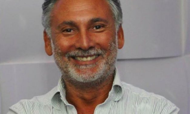 Francesco Paolantoni, sospeso il profilo Facebook: “Alcuni no vax mi hanno segnalato per molestie e bullismo”