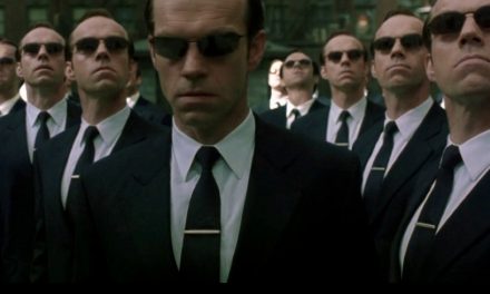 Matrix 4: perché Hugo Weaving non è tornato nei panni dell’agente Smith?