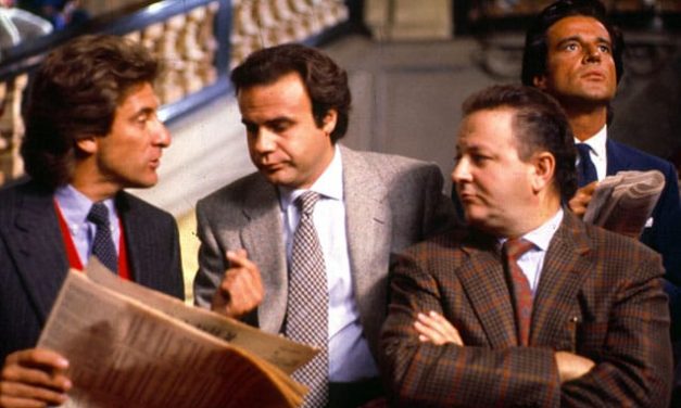 Yuppies, Jerry Calà: “All’inizio mi diedero la parte di Greggio, poi i Vanzina mi spedirono a Milano per studiare i veri yuppies”