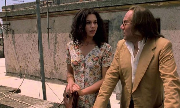Gallo Cedrone, Verdone sulla scena del palazzo: “Era pericolante, non ci davano il permesso, abbiamo dato 100000 lire al portiere”