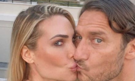 Ilary Blasi annuncia la separazione da Francesco Totti: “Dopo 20 anni insieme il mio matrimonio con Francesco è terminato”