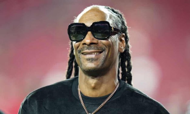 Snoop Dogg accusato di violenza sessuale da una ballerina: “Umiliata, terrorizzata e nel panico”