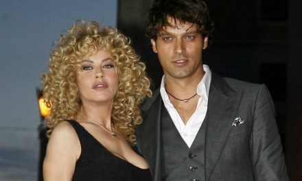 Gabriel Garko: “Tarallo mi fece fidanzare con Eva Grimaldi. Mi ha tenuto in pugno con la storia dell’omosessualità”