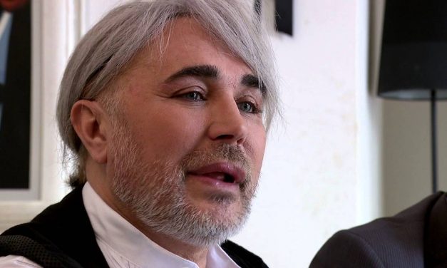 Scialpi: “Non ho fatto nessun lifting. Sono vittima di un dottore che mi ha inserito il silicone nel labbro che è stato operato già tre volte”