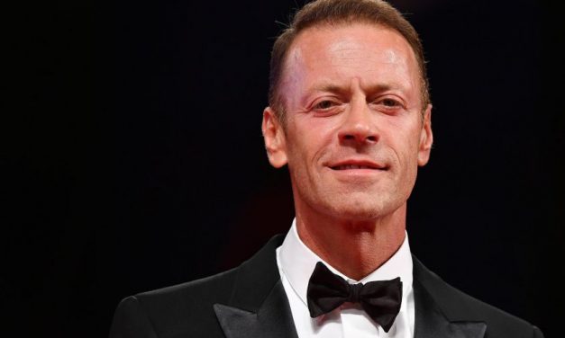 Rocco Siffredi: “Sono stato un uomo oggetto per la donna e non lo dico con vanità, ma a testa alta. Per avere tutto questo però ho pagato un caro prezzo”