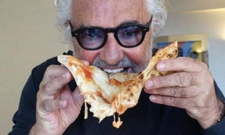 Flavio Briatore: “A Napoli fanno le pizze a 4 euro? Si vede che San Gennaro li aiuta a pagare gli affitti”