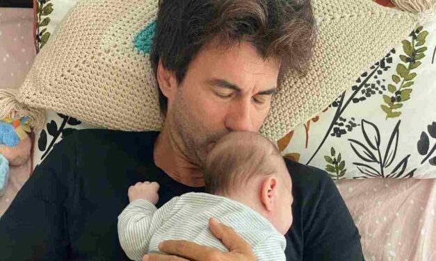 Kledi Kadiu, la dedica al figlio malato che compie un anno: “Sei la nostra meraviglia..”