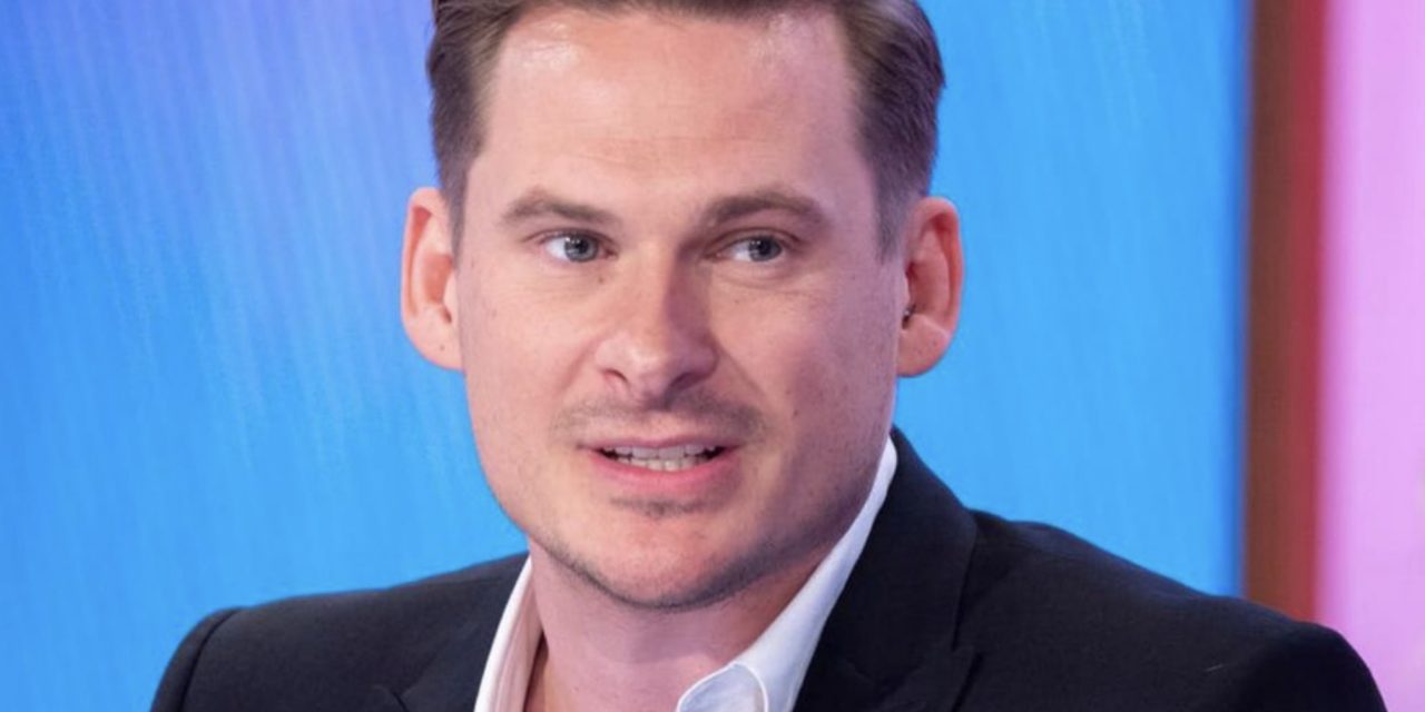 Lee Ryan dei Blue arrestato per “comportamento intimidatorio” su un aereo
