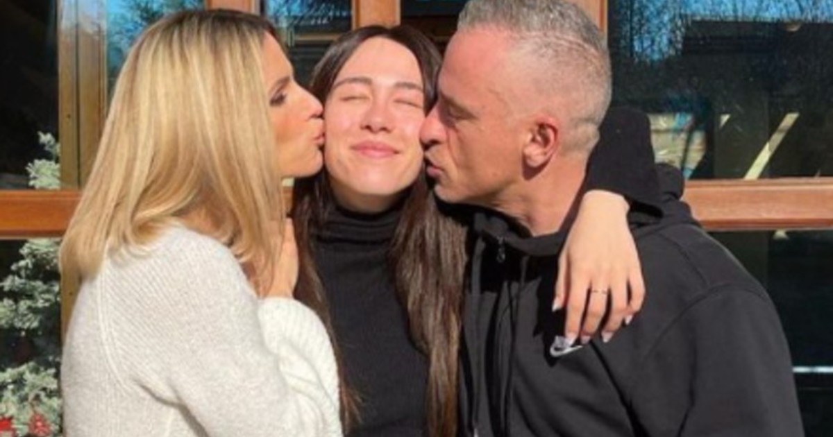 Aurora Ramazzotti è incinta: Eros e Michelle diventeranno nonni a gennaio