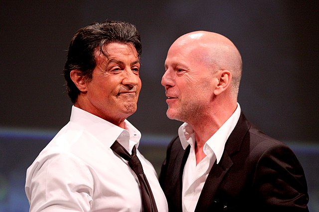 Stallone su Bruce Willis: “Oramai non comunica più con nessuno, sta passando dei momenti molto difficili”