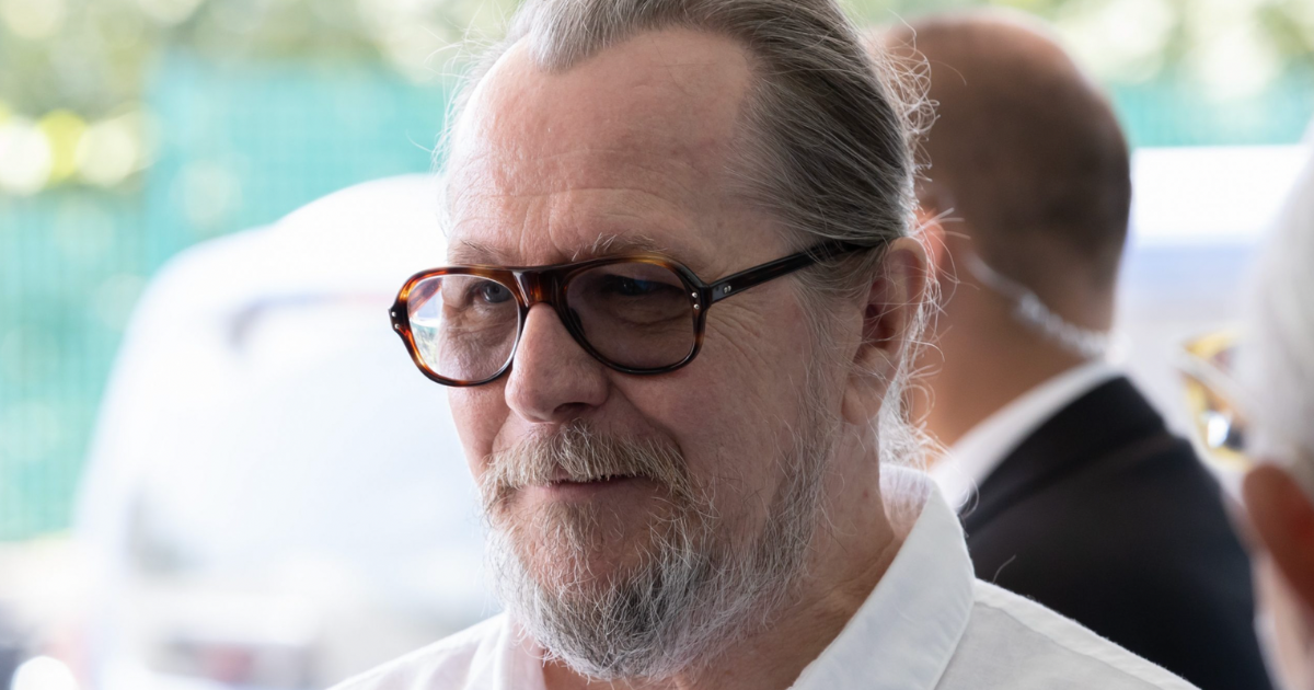 Gary Oldman pensa al ritiro: “L’anno prossimo compio 65 anni, vorrei smettere”