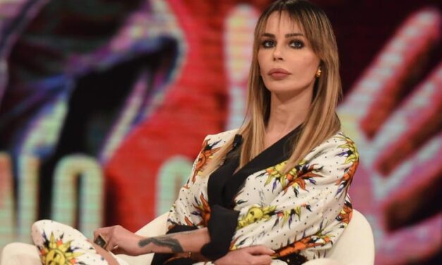 Nina Moric: “Non ho mai amato Fabrizio Corona. Sono una pittrice molto brava, ma ho bruciato le opere che non mi rappresentavano”