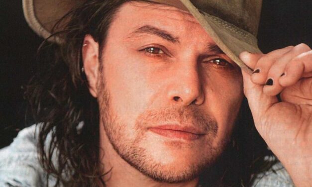 Gianluca Grignani: “La ragazza che ha ispirato ‘La mia storia tra le dita’ è esistita davvero. E’ la donna che ho più amato nella mia vita”