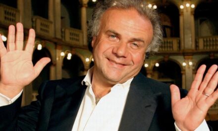 Jerry Calà annuncia il ritorno al cinema: “L’anno prossimo girerò un film a Napoli come regista attore e sceneggiatore”