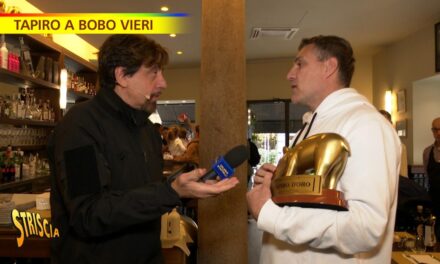Striscia, nuovo Tapiro d’Oro a Christian Vieri per la “finta” diretta della Bobo Tv dopo la Finale del Mondiale su Rai1