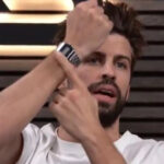 Piquè, la risposta a Shakira. Mostra un Casio al polso in diretta: “Questo orologio è per la vita”