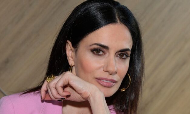 Rossella Brescia: “Studiavo danza classica tra ballerine magrissime, ero a disagio con le mie forme. Poi è arrivata la tv”