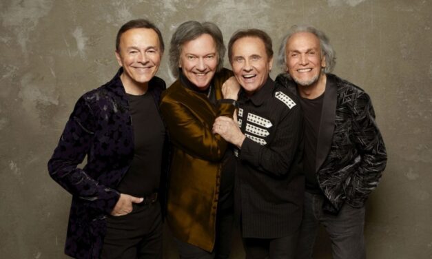 Sanremo 2023, il medley dei Pooh e l’omaggio a Stefano D’Orazio